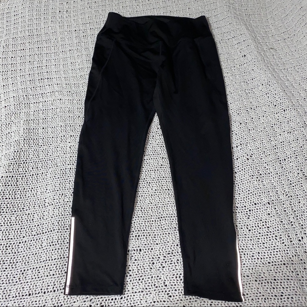 Black leggings